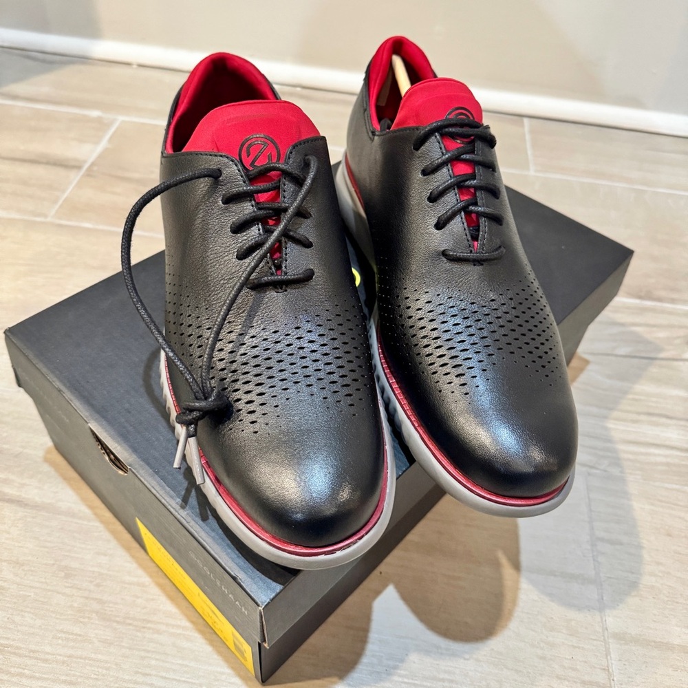 Cole Haan Zerøgrand Black and Red Leather Oxfords NIB Size 10.5